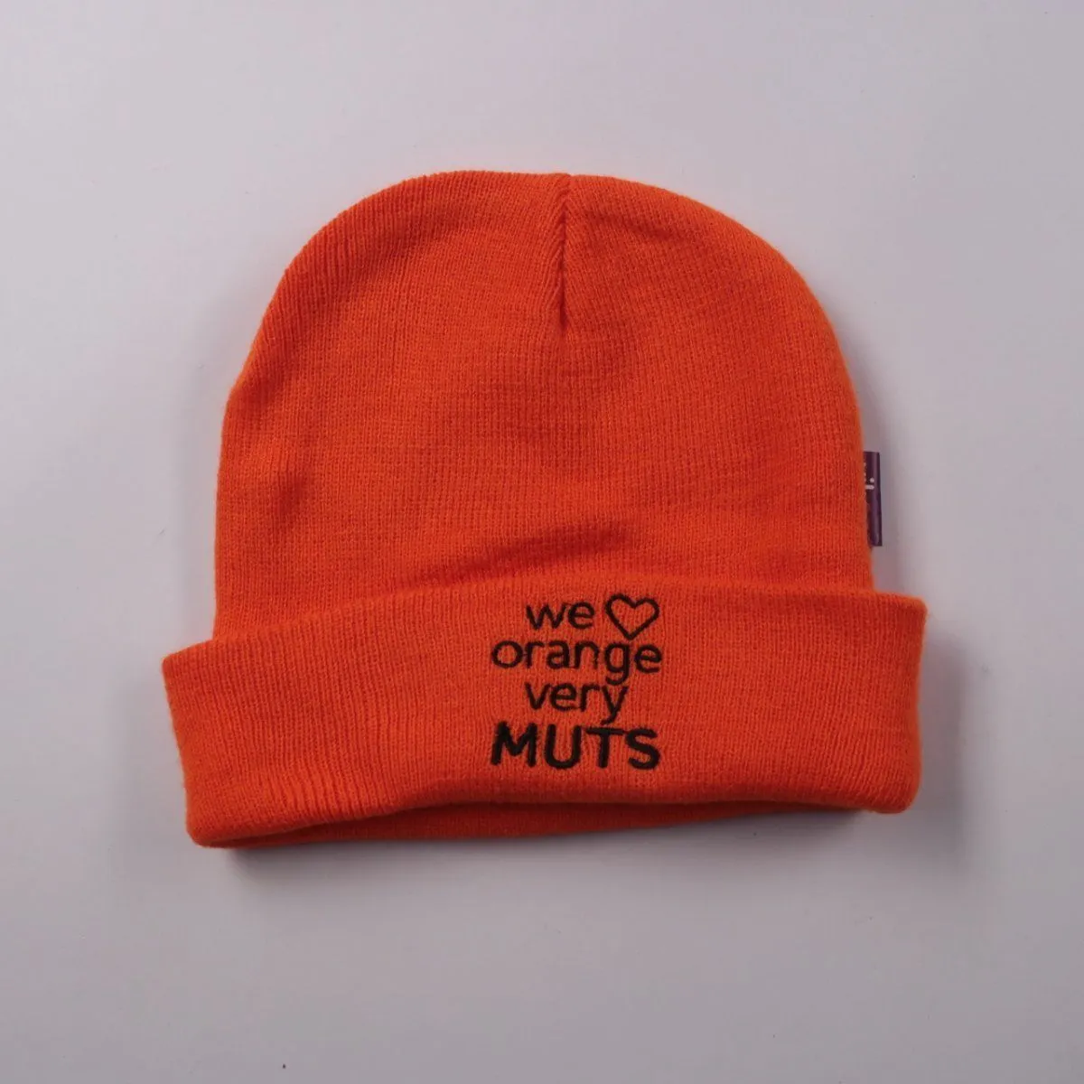 шапка Muts