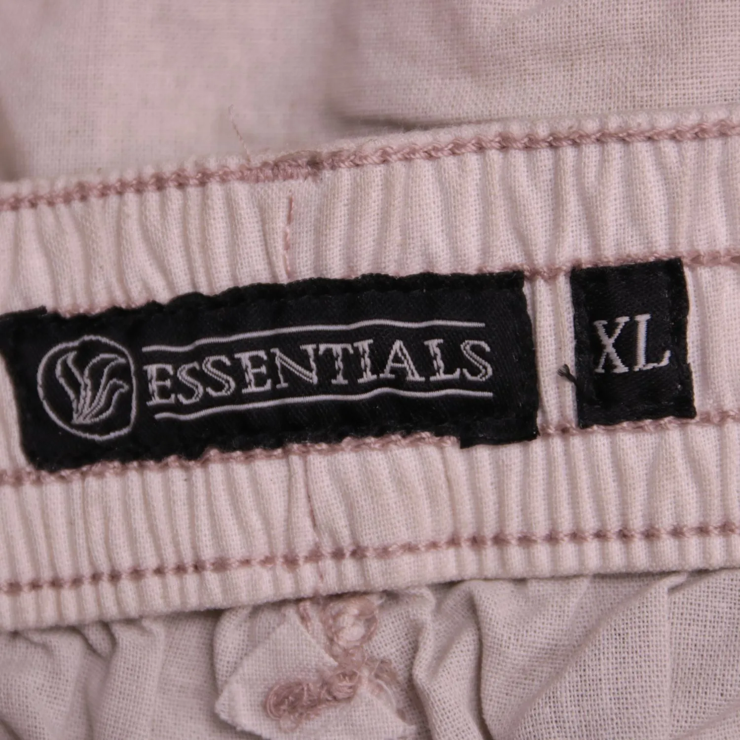шорты Essentials