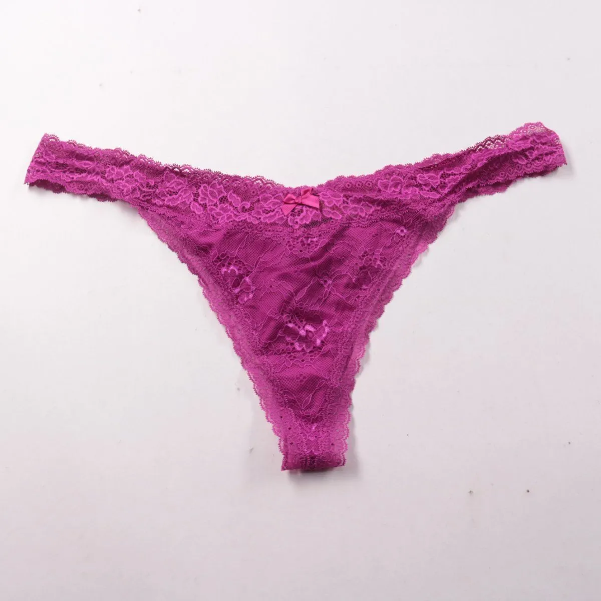 трусы-стринги Hunkemöller