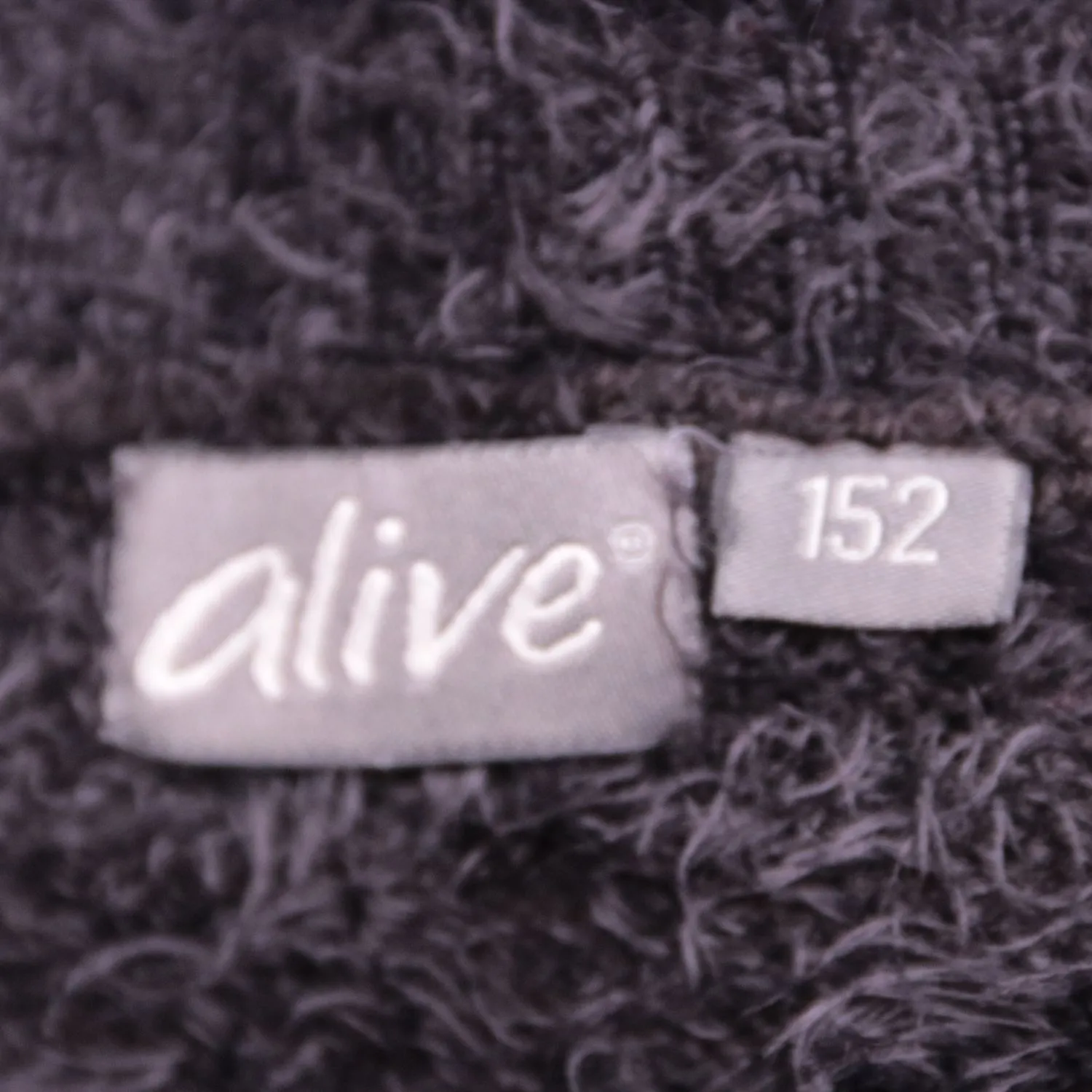 свитер Alive